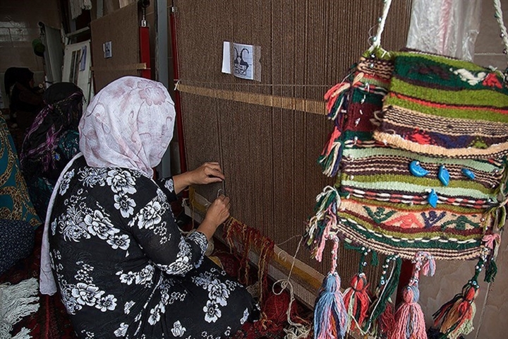 دوره رایگان سراجی سنتی و گلیم بافی در ورامین برگزار می شود